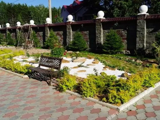 Новосибирск: Меблированные комнаты Золотой Лев