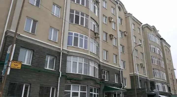 Казань: В Сквере Стамбул в Центре Казани