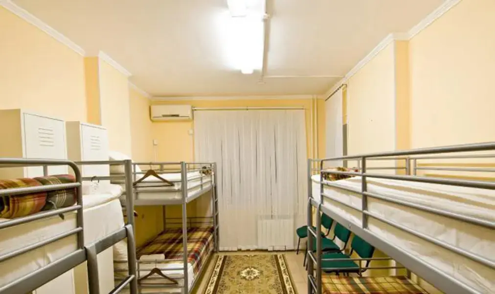 Краснодар: 100 Friends Hostel