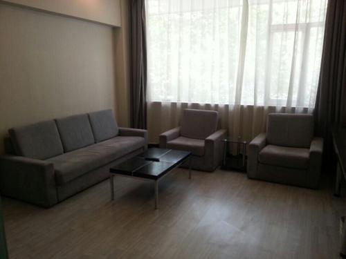 Куньмин: Fairyland Hotel Tuodong