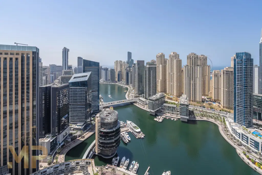 Дубай: Апартаменты Marco Polo Chic 1BR in Marina Hub Expansive Balcony