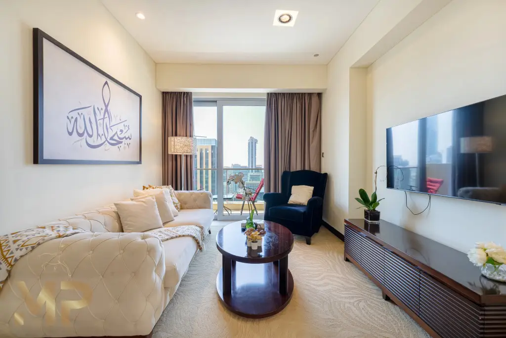 Дубай: Апартаменты Marco Polo Chic 1BR in Marina Hub Expansive Balcony