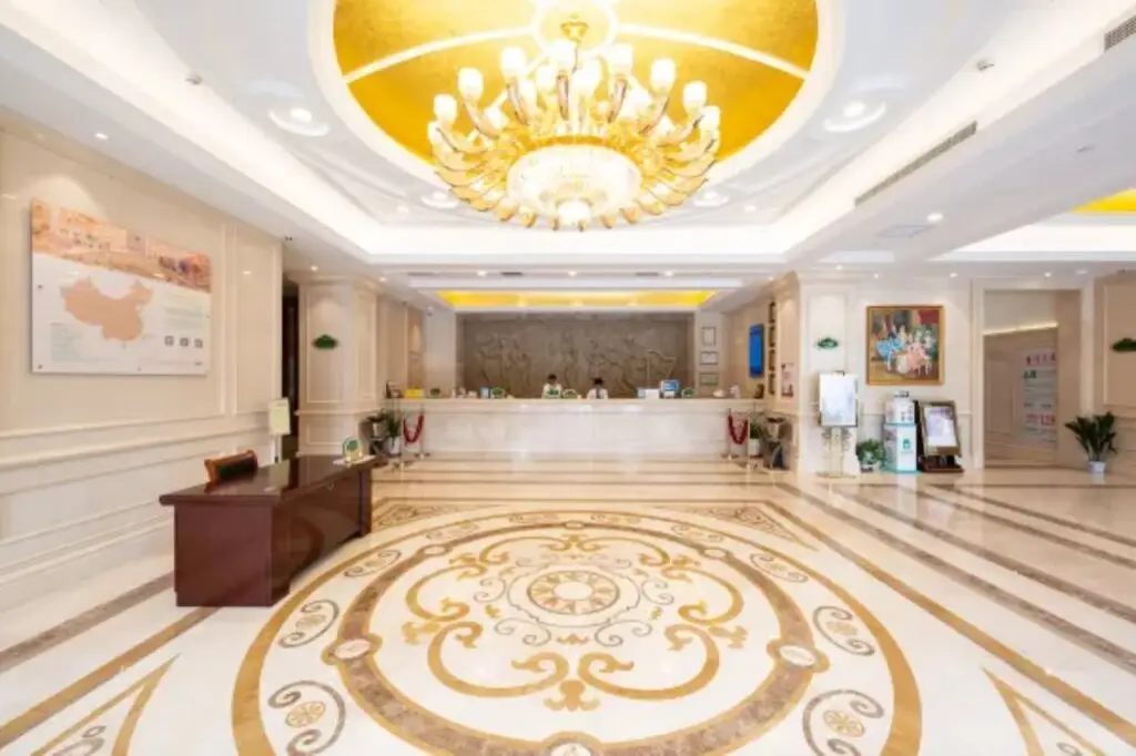 Наньтун: Vienna International Hotel (Nantong Haimen Railway Station)