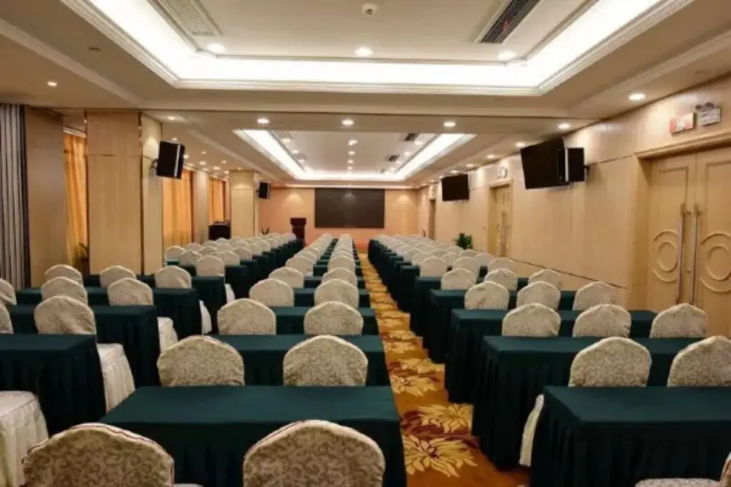 Наньтун: Vienna International Hotel (Nantong Haimen Railway Station)