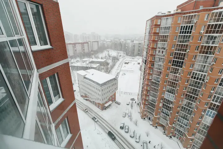 Новосибирск: Yousinn (Юсинн) на улице Кошурникова