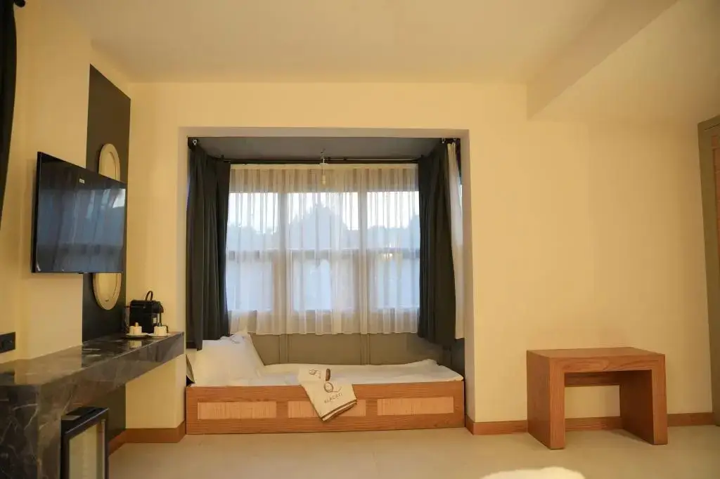 Чешме: Q Alaçatı Otel (+16  adult)