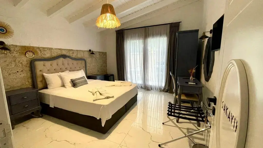 Чешме: Minos Alacati