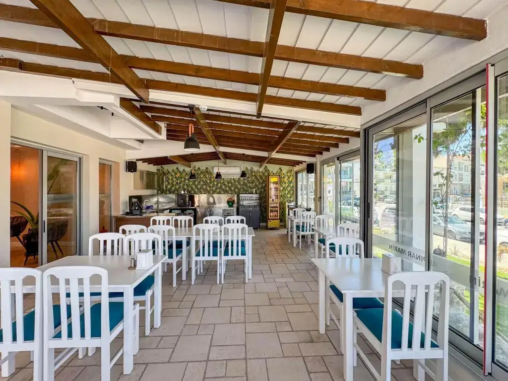Чешме: Akpinar Marin Hotel Cesme
