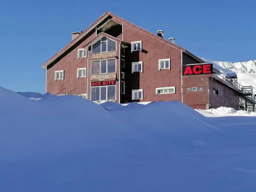 Девели: Ace Kite Hotel