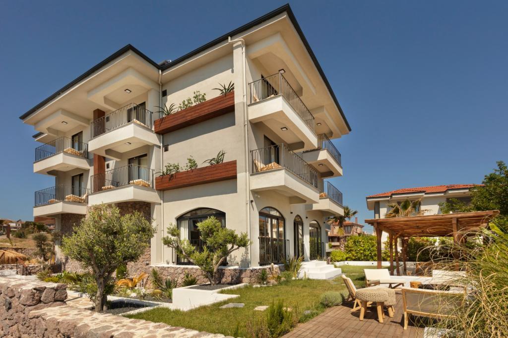 Cunda Zoi Otel(Adults +16) — фото 1