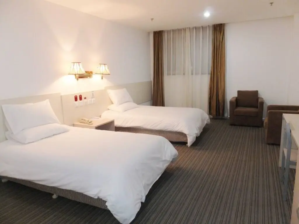 Пекин: Super 8 Hotel Beijing Jiu Long