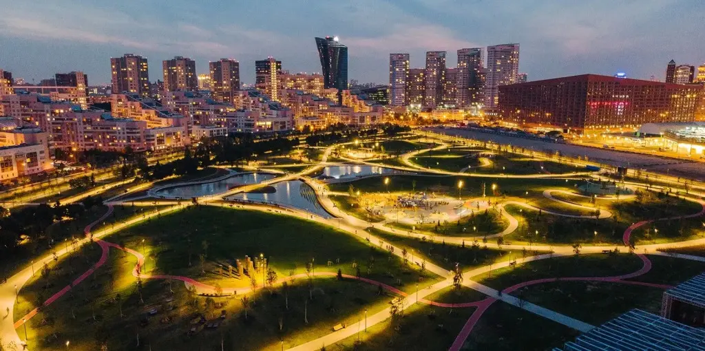 Москва: Апартаменты Алис Flowing Space Design