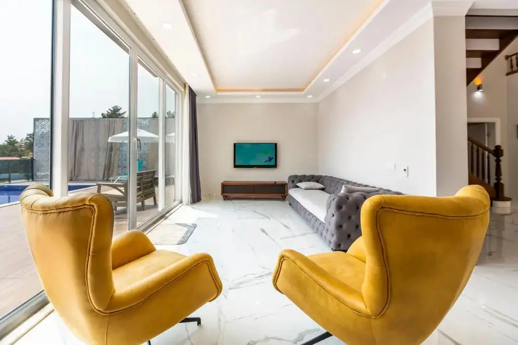 Исламлар: La Villa Celine