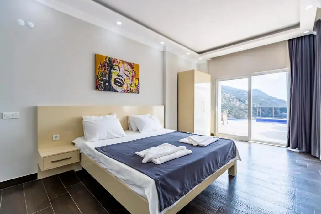 Исламлар: La Villa Celine