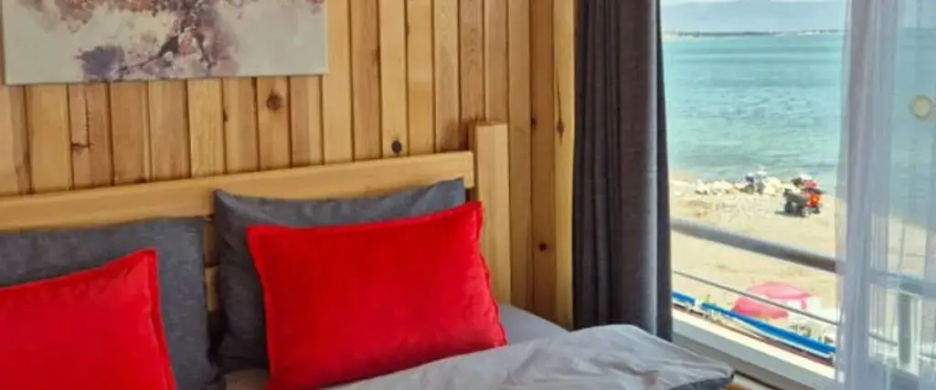 Эдремит: Pembe Köşk Otel Akçay