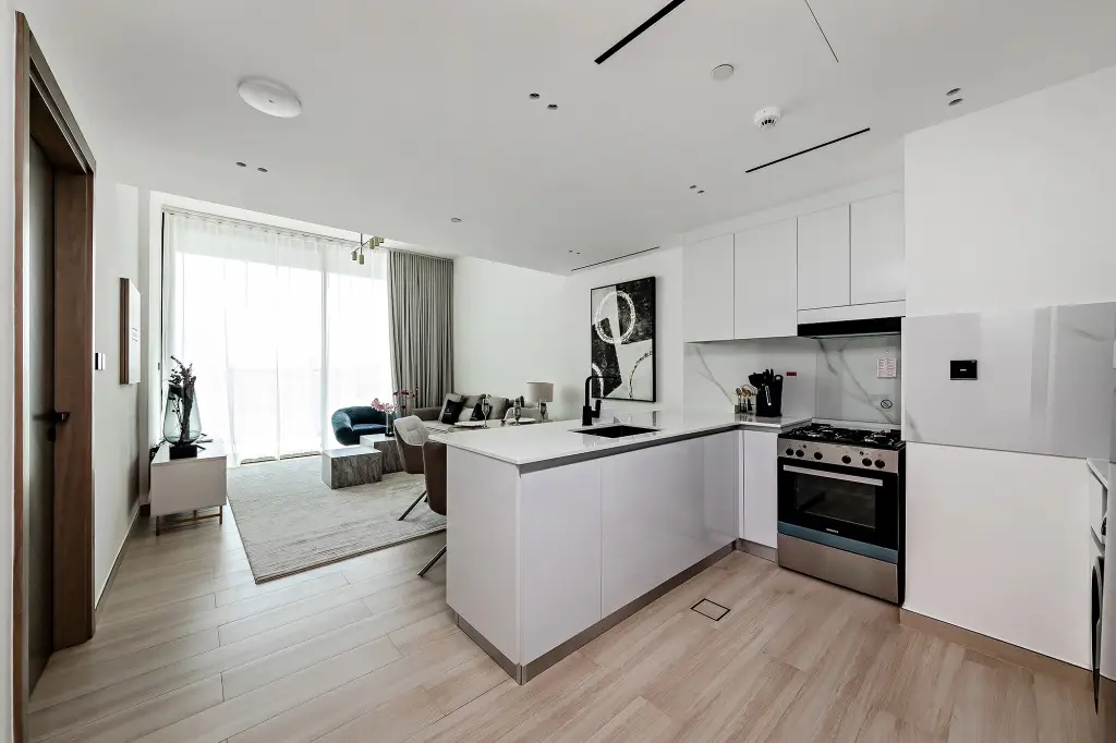 Дубай: Апартаменты Stylish 1BR at Binghatti Corner JVC