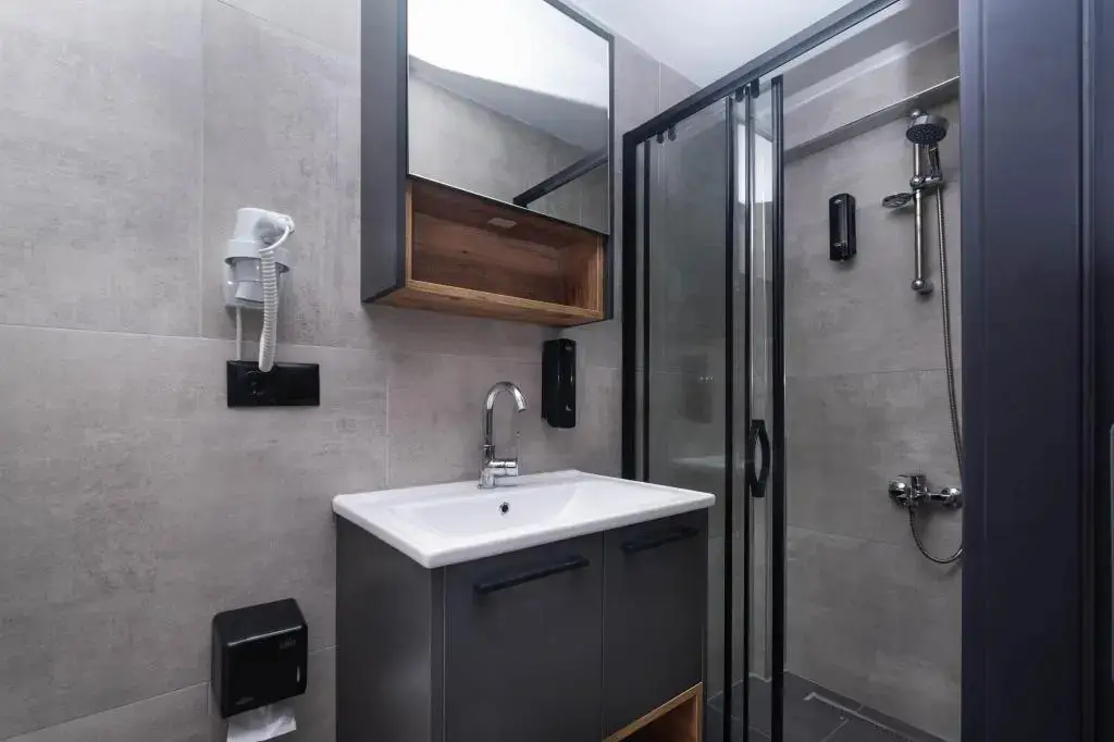 Унье: otel cinar