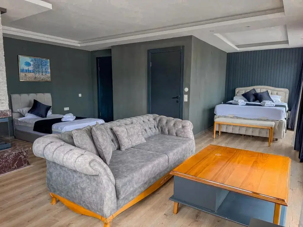 Helvaci: Paska Hotel Yeni Foca