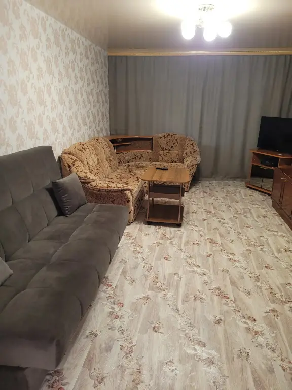 Серов: Квартира на Луначарского 135
