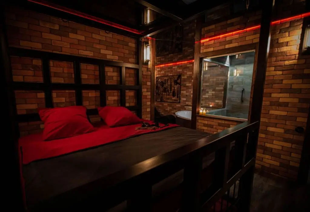 Лазаревское: Апартаменты Black Cat House