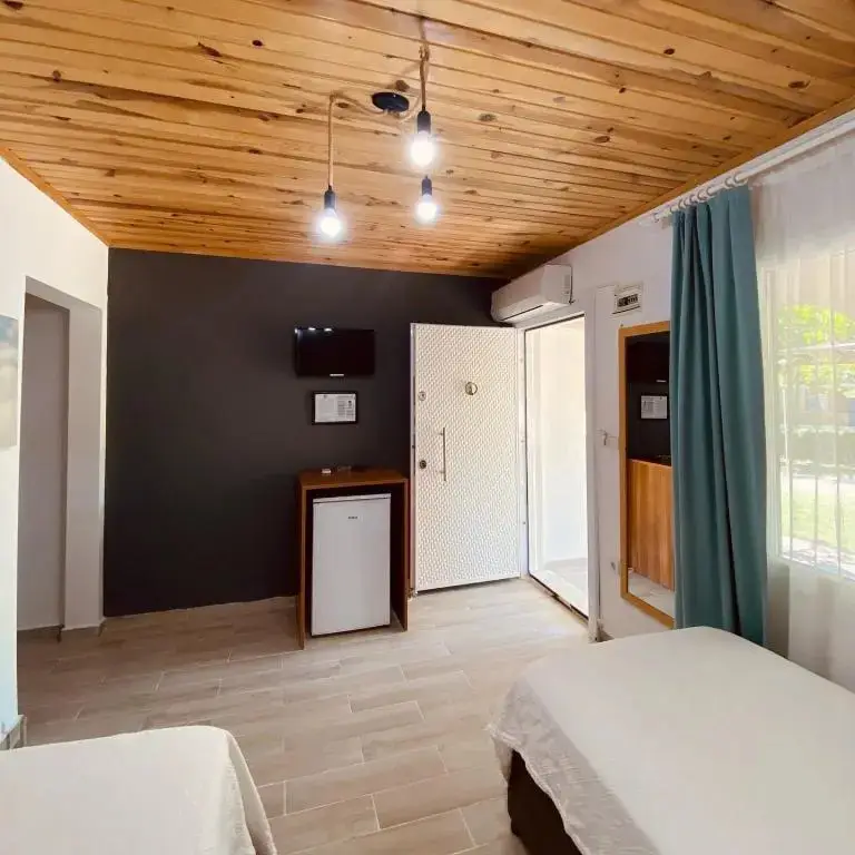 Сыгаджик: Tahsin Ar Tatil Koyu Seferihisar