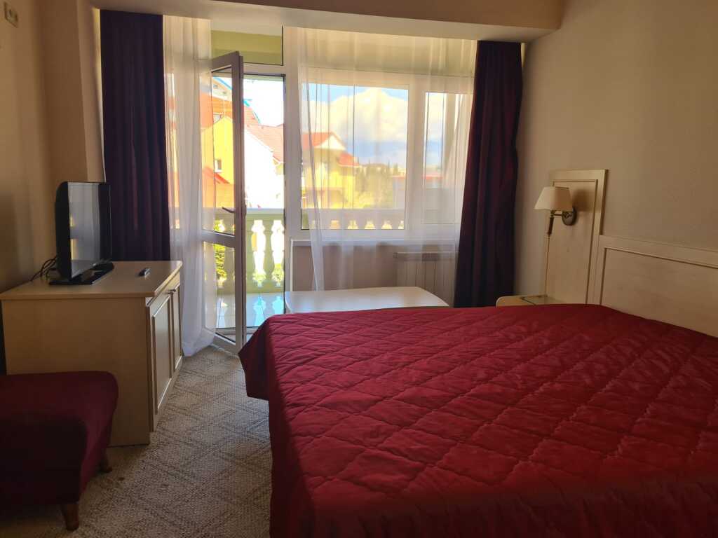 Красная Поляна: Hotel Green Hous