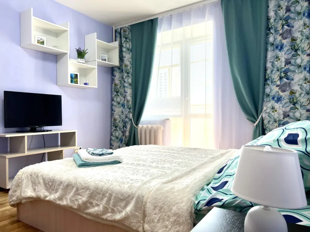 Уфа: Квартира Посуточно Менделеева 108
