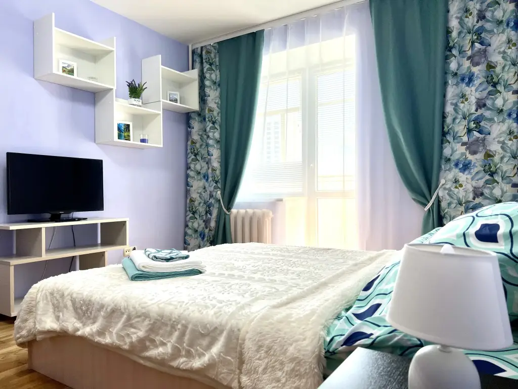 Уфа: Квартира Посуточно Менделеева 108