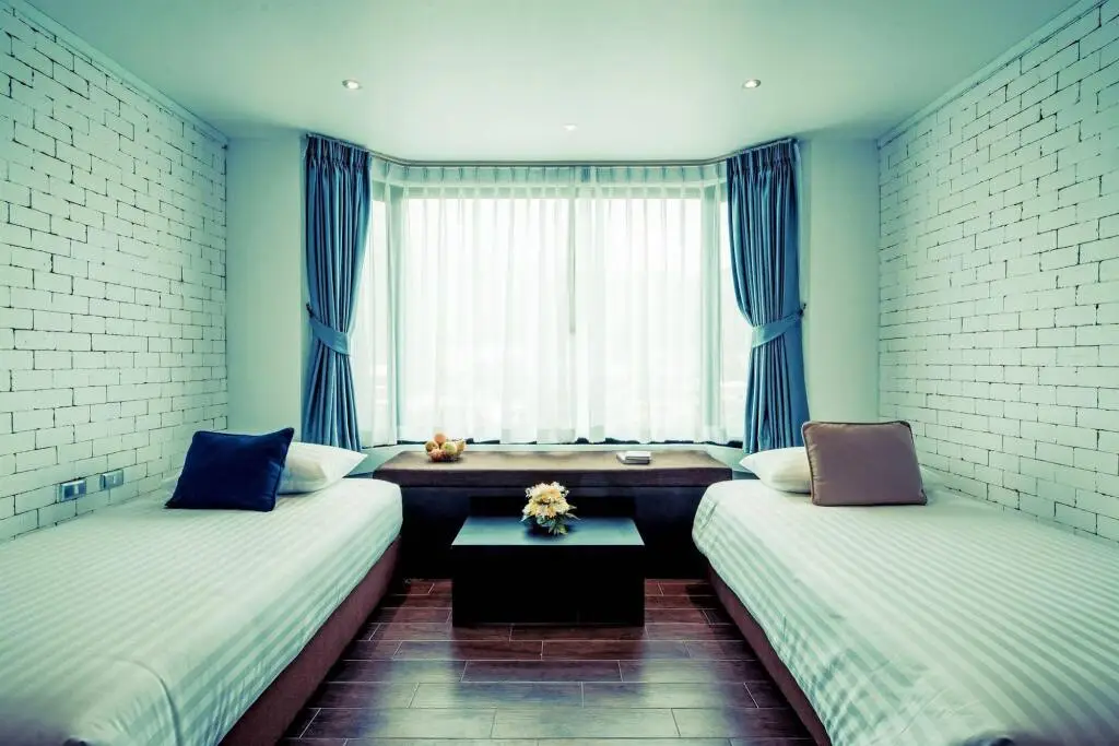 Кату: Nara Grandeur Hotel Patong