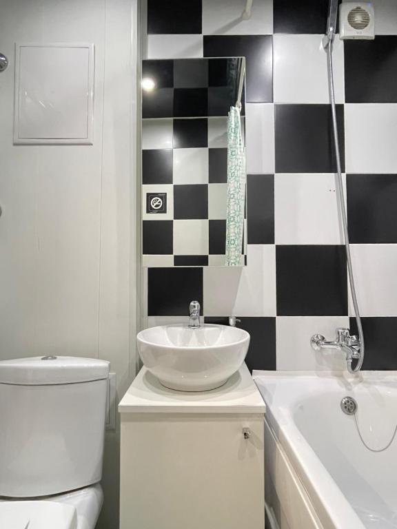 Новосибирск: Apartment on Vatutina 20