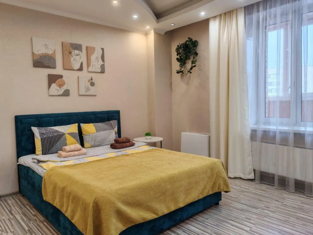 Тюмень: Romlex Apartments (Ромлекс) на улице 50 лет ВЛКСМ