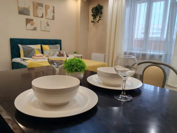 Тюмень: Romlex Apartments (Ромлекс) на улице 50 лет ВЛКСМ