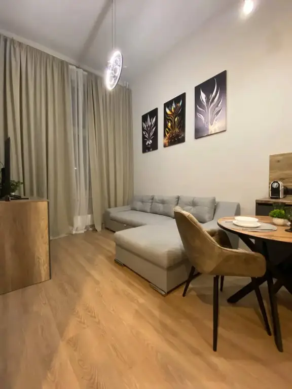 Екатеринбург: Апартаменты Amber Loft