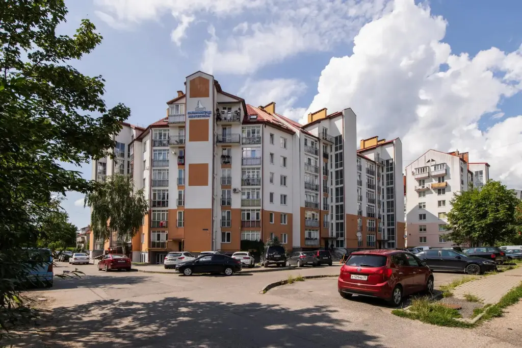 Калининград: LovelyHome 39 (ЛавлиХоум 39) на улице Белинского 42