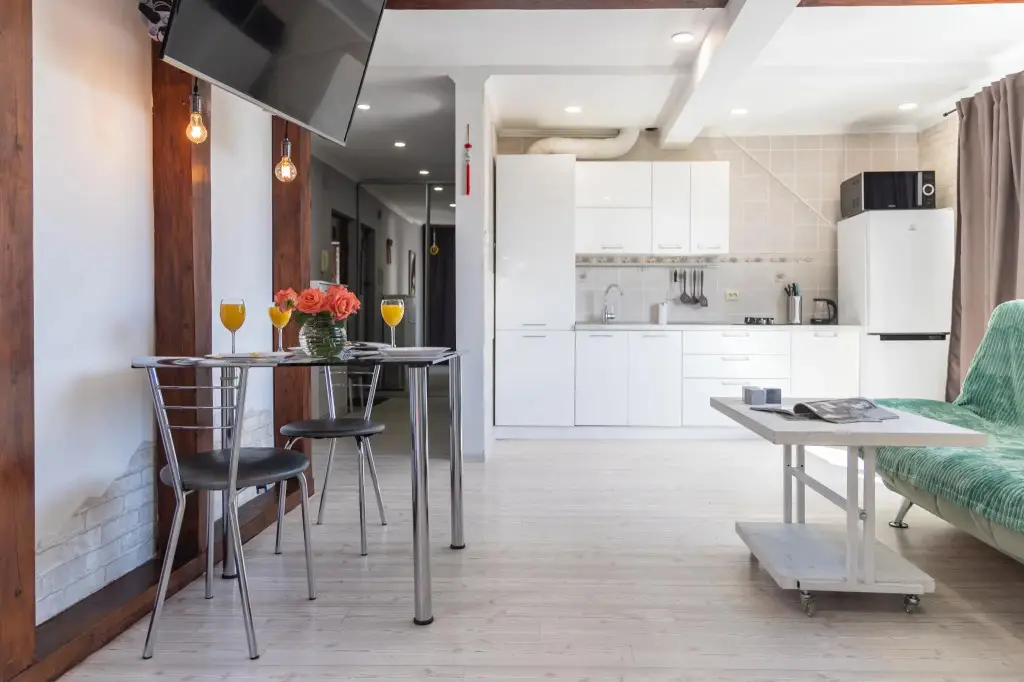 Калининград: LovelyHome 39 (ЛавлиХоум 39) на улице Чайковского 58