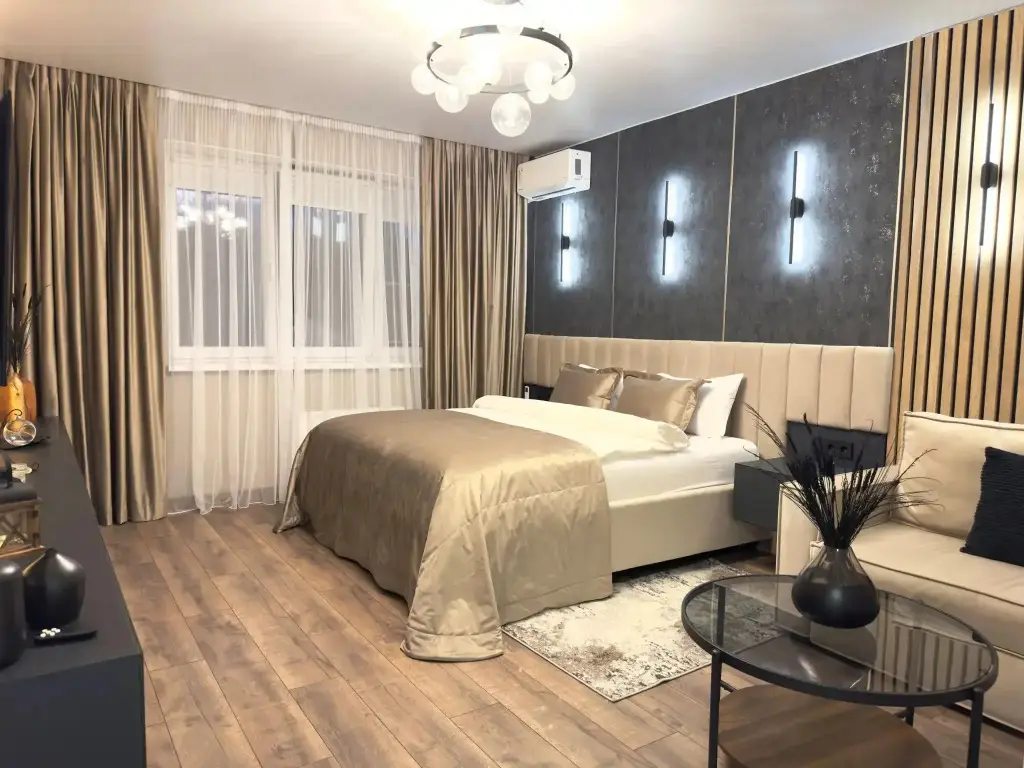 Апартаменты Dream House Luxe (Дом мечты люкс) на улице Уральская 20 — фото 1