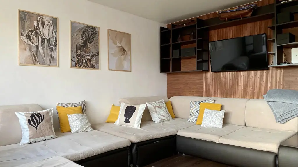 Калининград: Апартаменты Grape Room Apartment (Грейп Рум Апартмент) на проспекте Мира 122