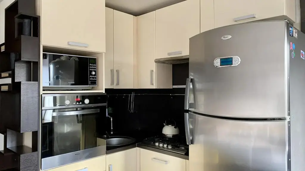 Калининград: Апартаменты Grape Room Apartment (Грейп Рум Апартмент) на проспекте Мира 122