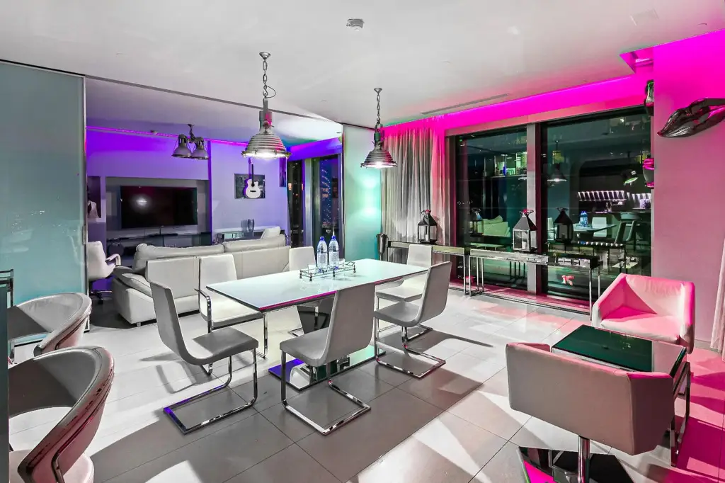 Москва: Апартаменты Fly Apartments  на проезде 1-й Красногвардейский