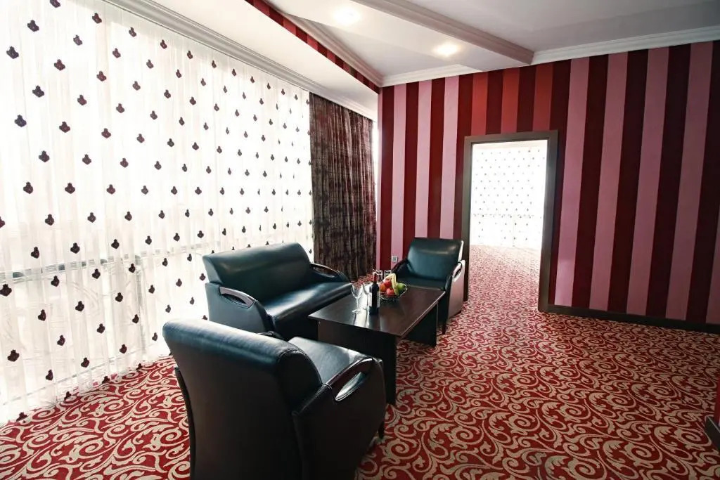 New Baku Hotel (Нью Баку) — фото 1