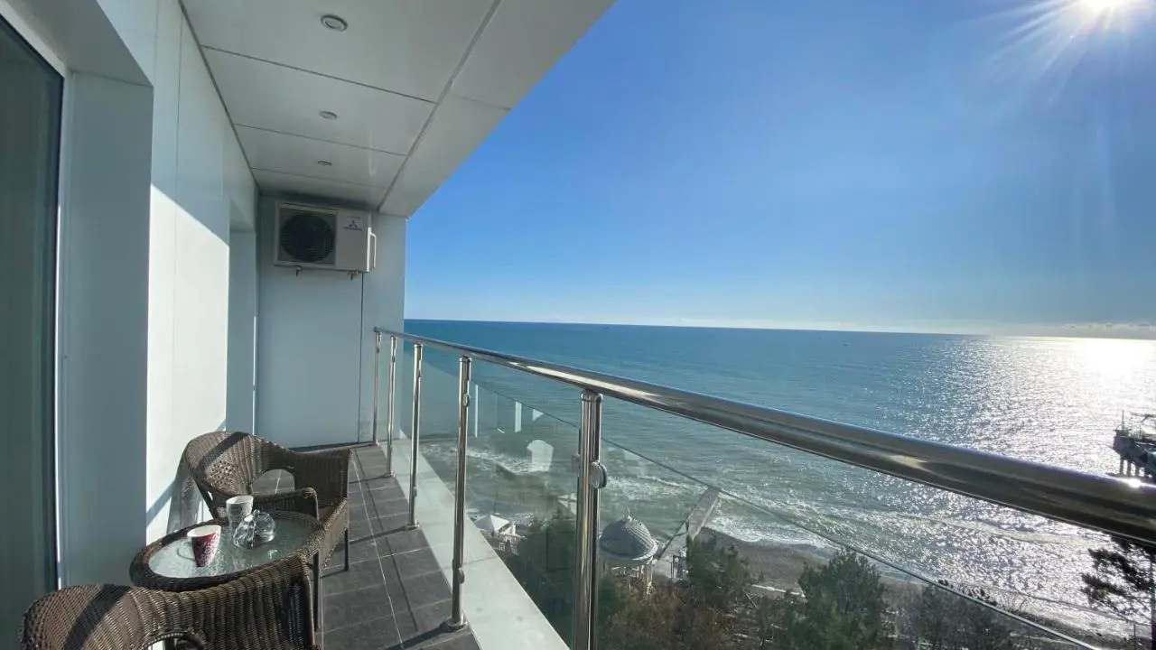 Сочи: SeaView 1BR balcony Apartment