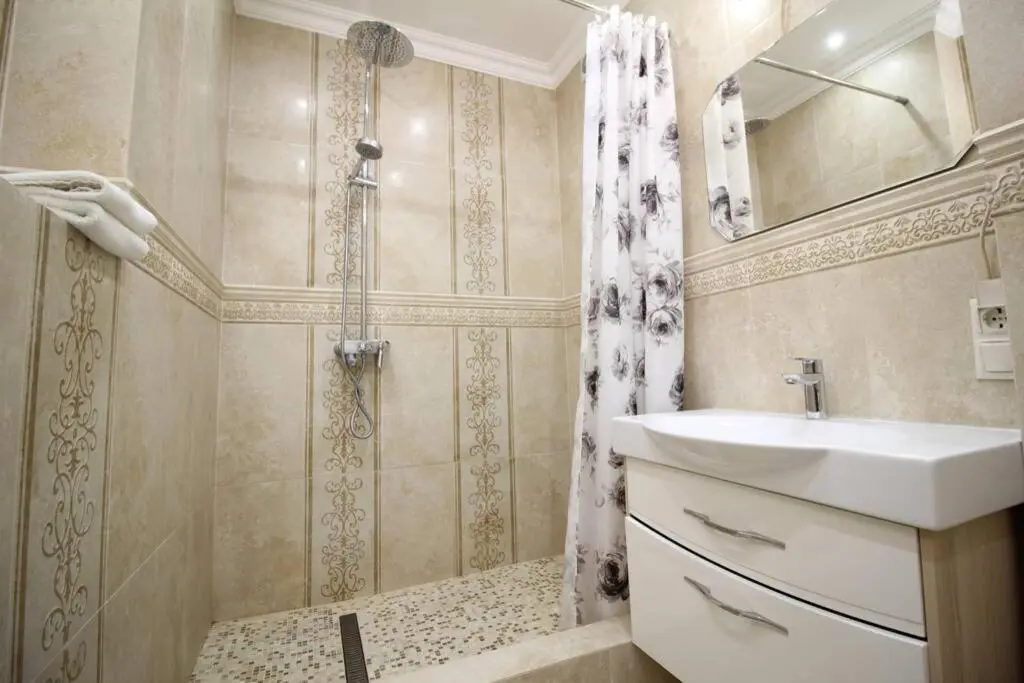 Сочи: SeaView 1BR balcony Apartment