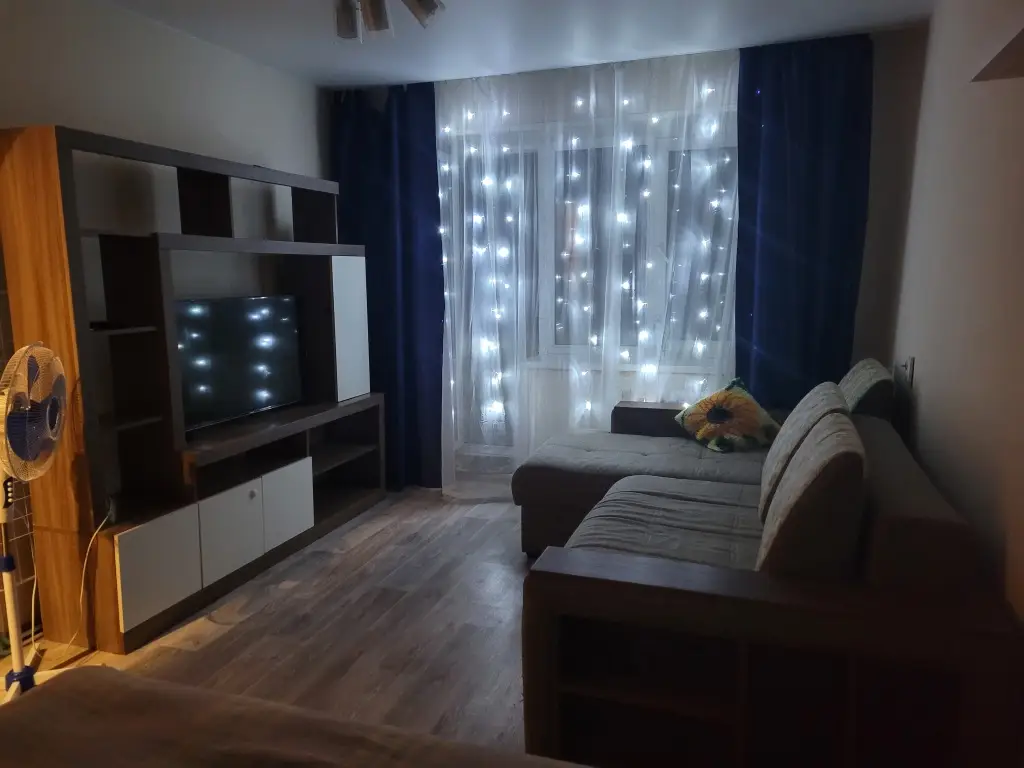 Владивосток: Апартаменты Home Time Океанский проспект 98