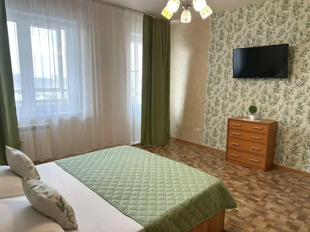 Красноярск: Апартаменты на улице Республики 37А