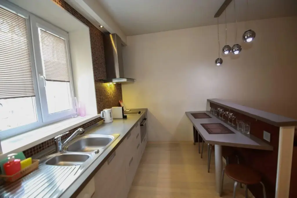 Владивосток: OGNI Apartments на улице Светланская 117