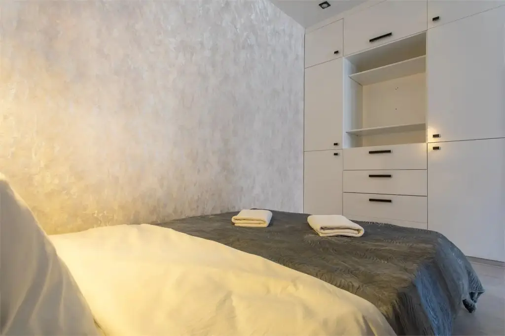 Владивосток: OGNI Apartments на проспекте Океанский 100