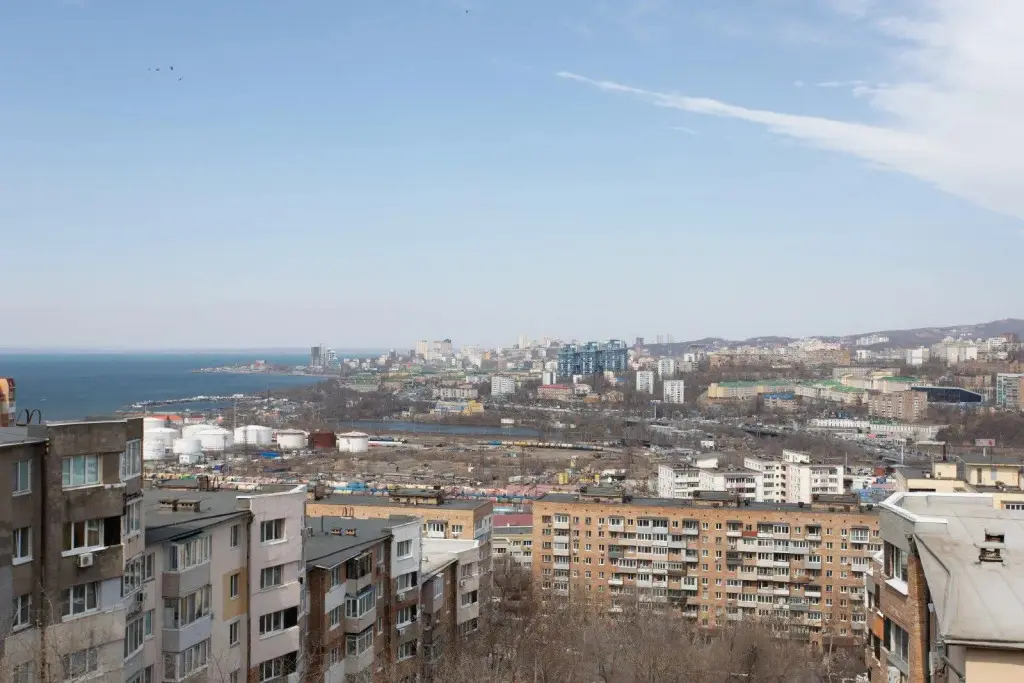 Владивосток: OGNI Apartments на проспекте Острякова 6