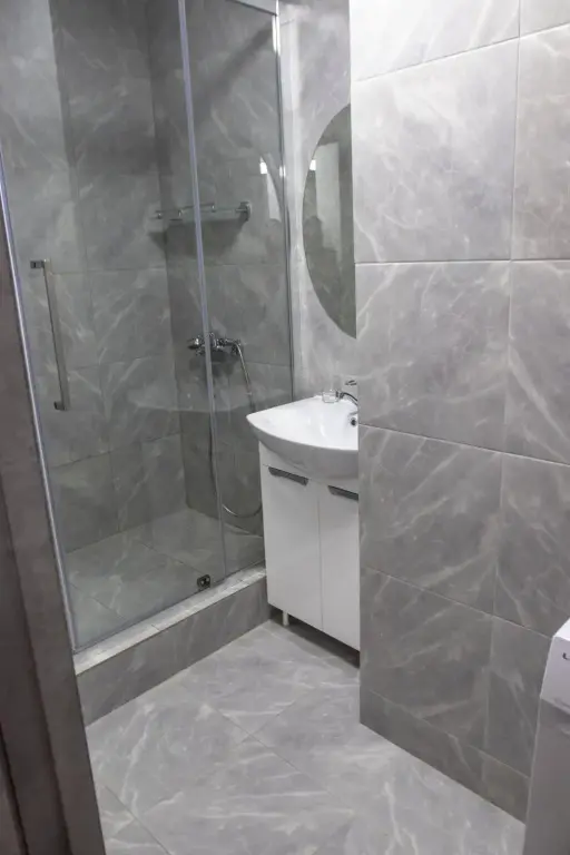 Владивосток: OGNI Apartments на улице Уборевича 28