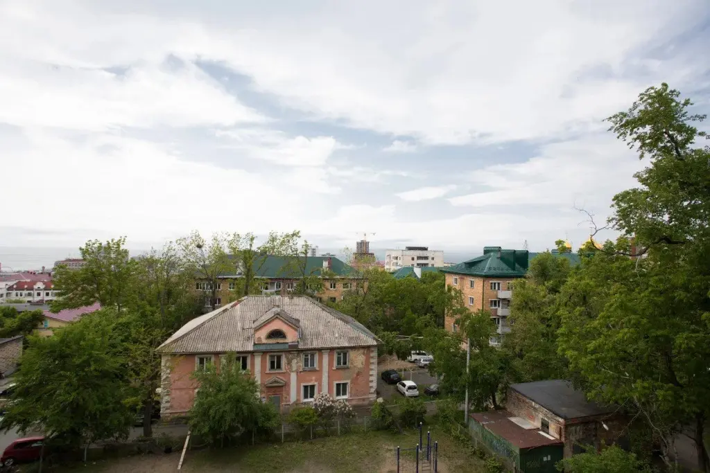 Владивосток: Nova Apartments на улице Уткинская 13