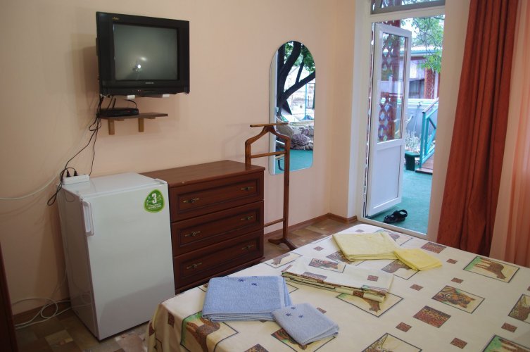 Николаевка: Guest house Yuranik